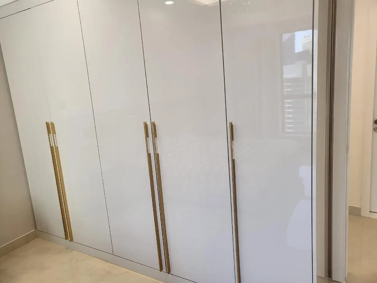 Usmans 5 Bedroom Apartment At Jbr Walk Rimal On The Beach 2750 Sft Huge Direct Beach Access Fully Serviced Jbr Dubái